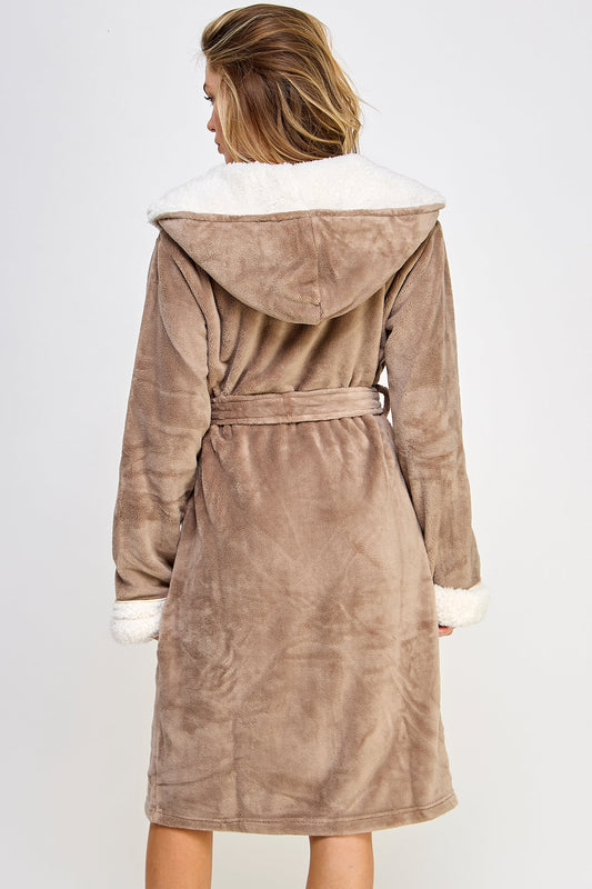 2482 Sydney Robe